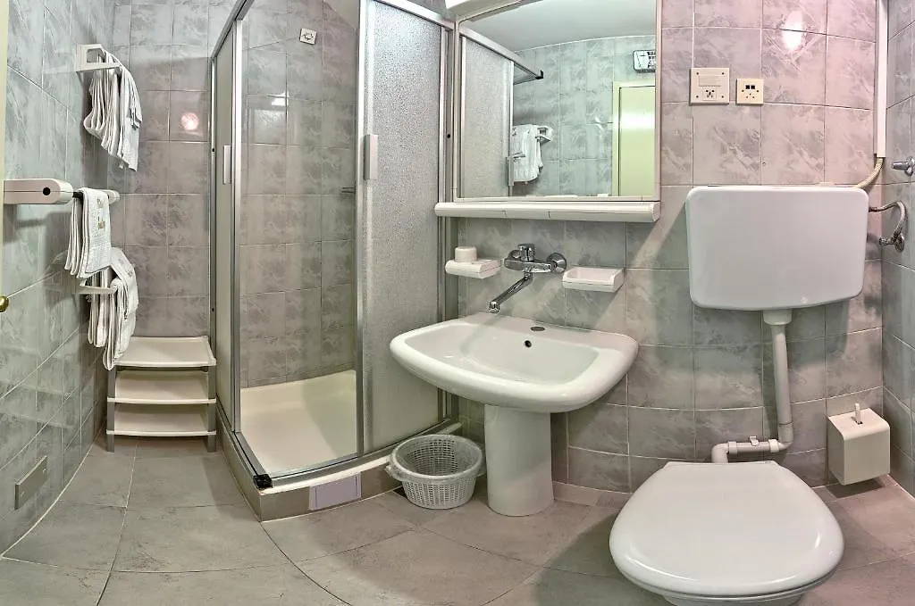 Apartment Villa Soulavy Kastela